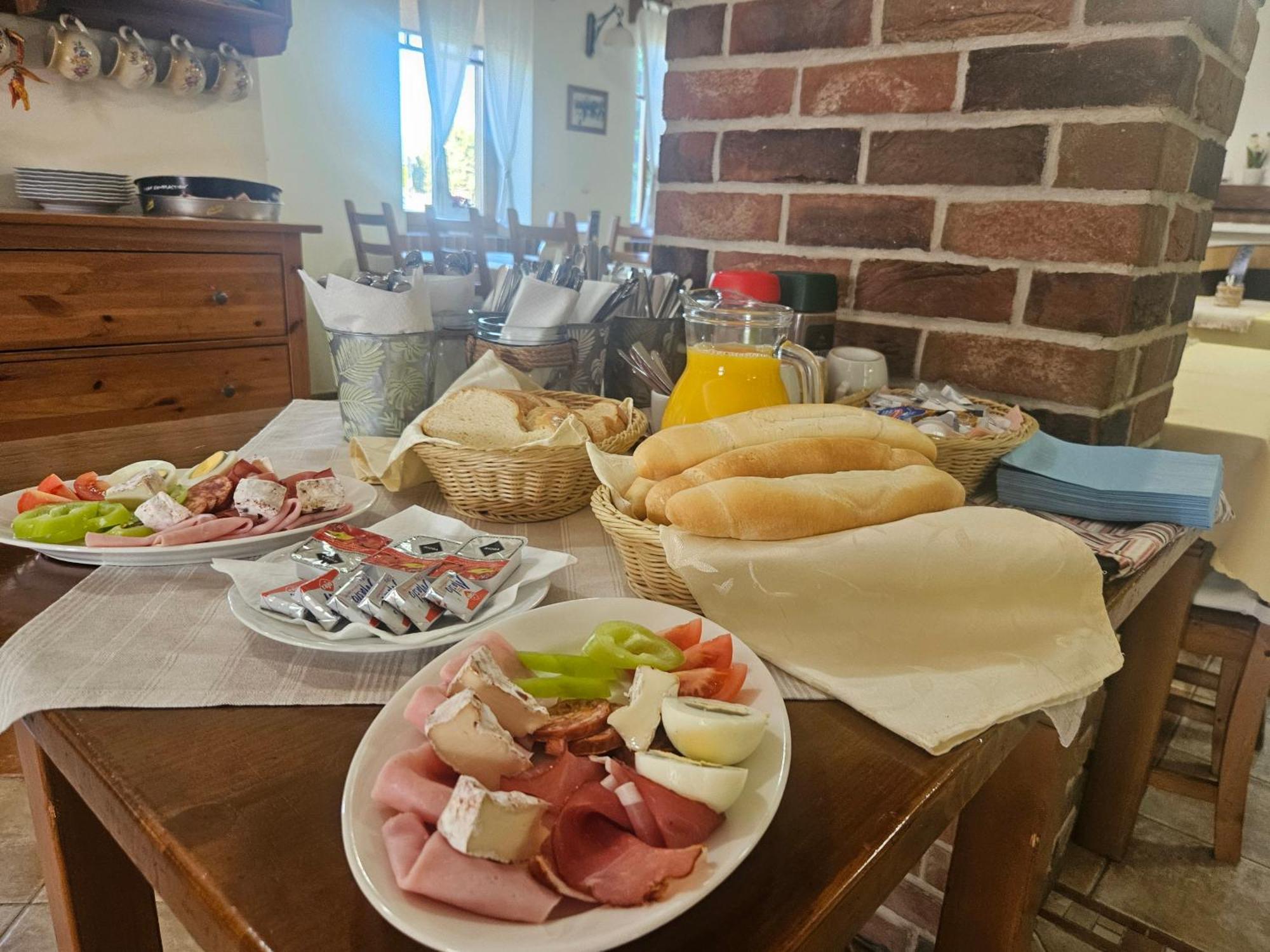 St. Florian Restaurant & Pension Vrakun Екстер'єр фото