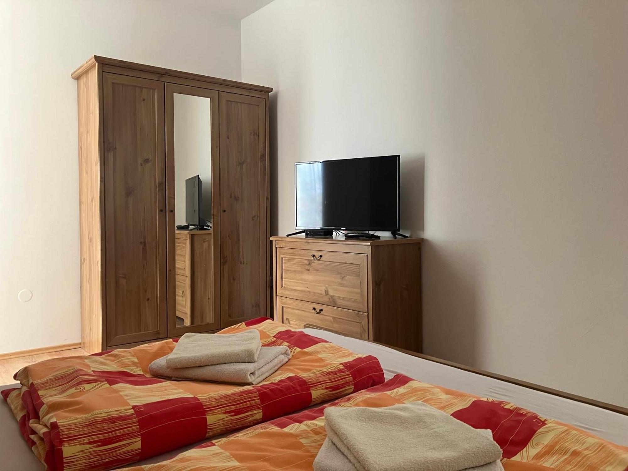 St. Florian Restaurant & Pension Vrakun Екстер'єр фото